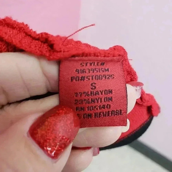 Red Black and Red Sweater/Cardigan - Picture 4 of 7